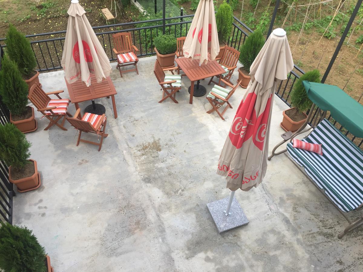Hotel Botanica Chakvi Luaran gambar
