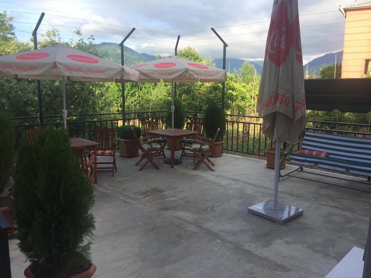 Hotel Botanica Chakvi Luaran gambar
