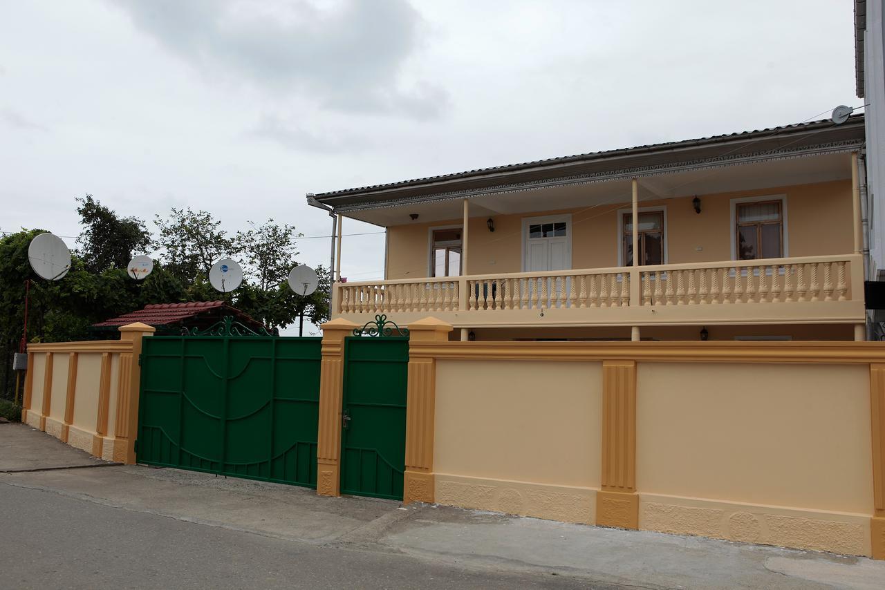 Hotel Botanica Chakvi Luaran gambar