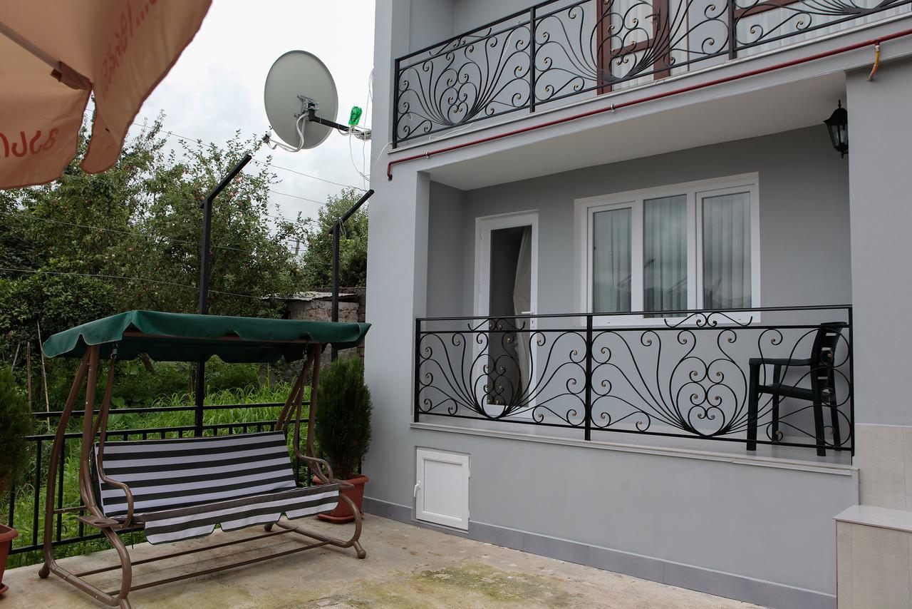 Hotel Botanica Chakvi Luaran gambar