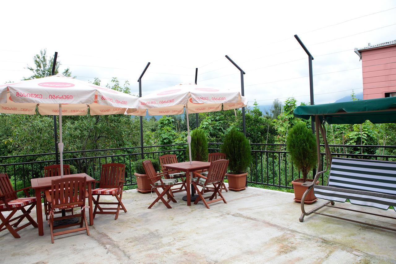 Hotel Botanica Chakvi Luaran gambar
